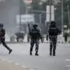 Police Beg Naija People Make Dem No Attack Policemen